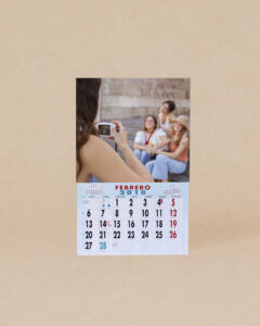 Calendario con faldilla — vista principal
